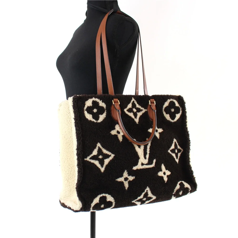 Louis Vuitton Onthego GM Monogram Brown Teddy Tote LV Fleece Leather Strap Bag